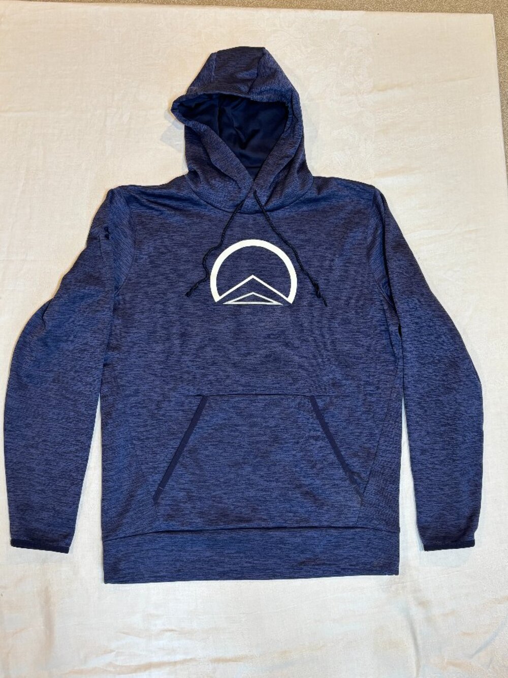 Under Armour Big Sky Resort lightweight hoodie - Size Small